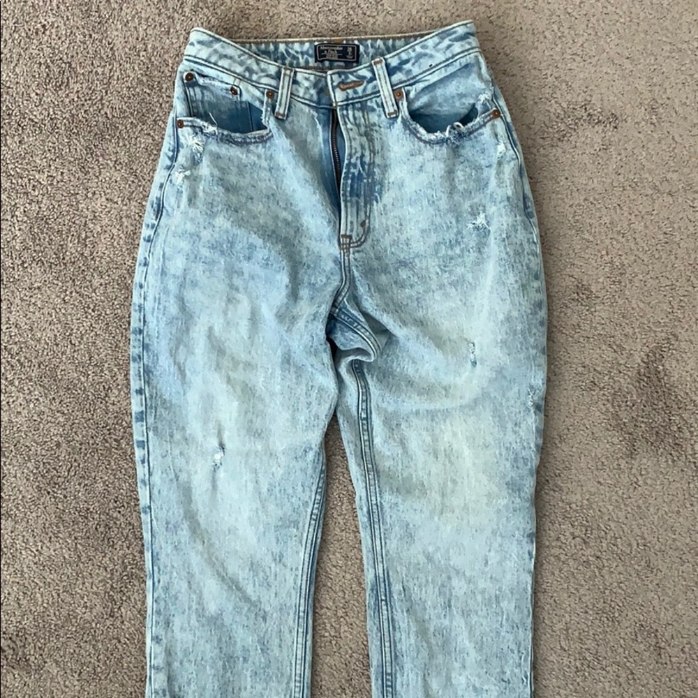 Abercrombie light wash high rise mom jeans
